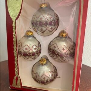 Vintage Victorian Style Holiday Ornaments